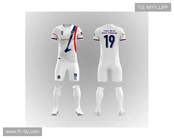 围绕国足灰色足球训练裤解析其设计亮点与实战表现优势趋势发展性 围绕国足灰色足球训练裤解析其设计亮点与实战表现优势趋势发展性